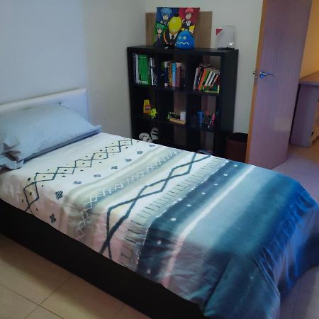 Habitacion Amplia Y Comoda Reus Buitenkant foto