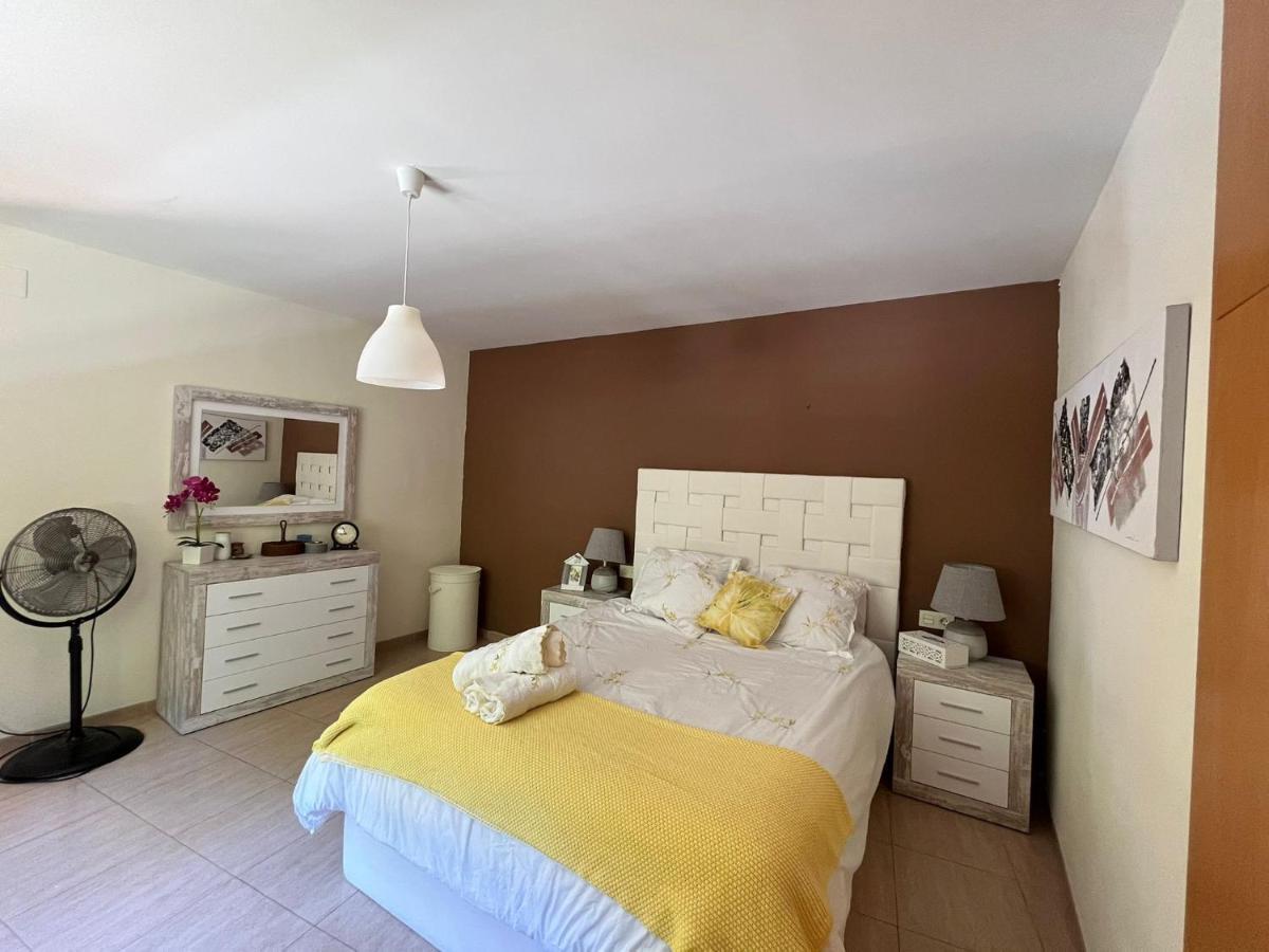 Habitacion Amplia Y Comoda Reus Buitenkant foto